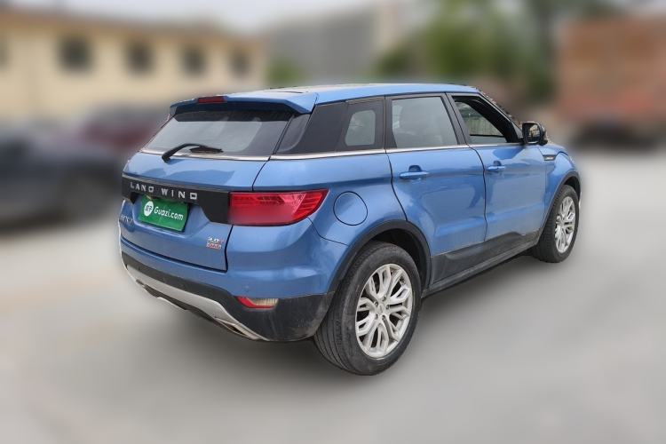Used Land X7 2015 2.0T Panoramic Prestige Edition Rear Right 45 Deg