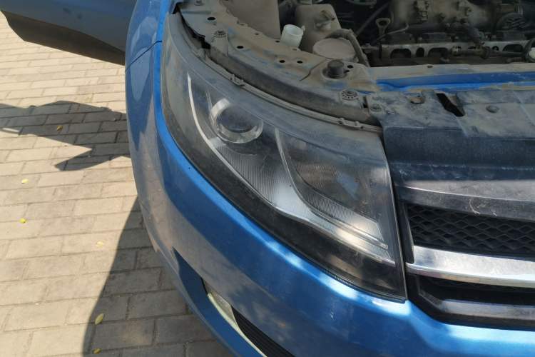 Used Land X7 2015 2.0T Panoramic Prestige Edition Right Front Headlight