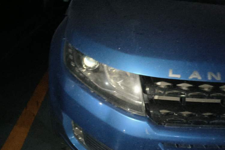 Used Land X7 2015 2.0T Panoramic Prestige Edition Right Front Headlight