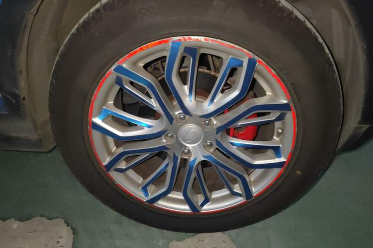 Used Land X7 2015 2.0T Panoramic Flagship Edition Right Front Wheel Hub