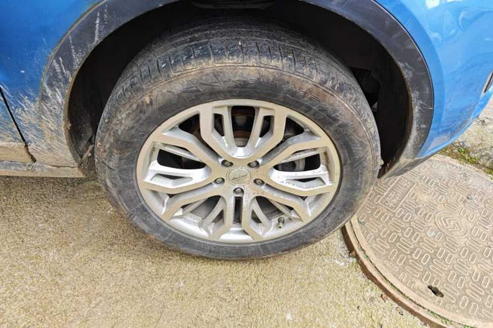 Used Land X7 2015 2.0T Panoramic Prestige Edition Right Front Wheel Hub