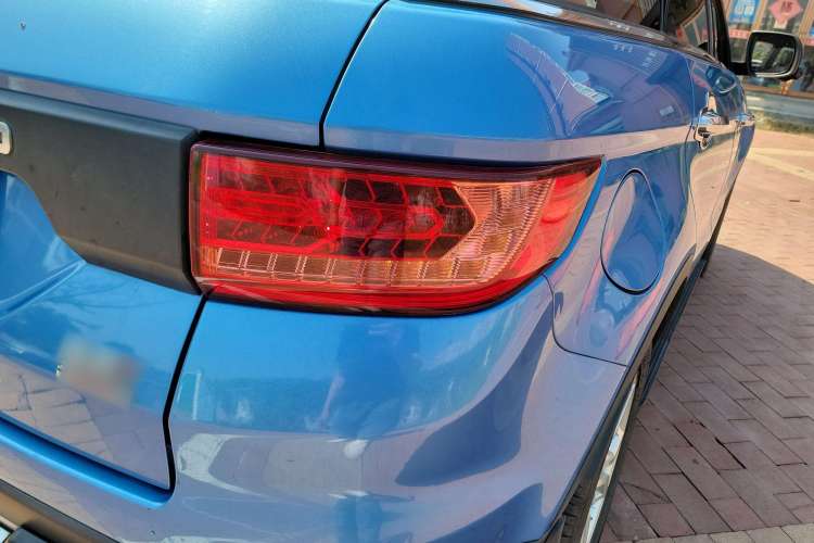 Used Land X7 2015 2.0T Panoramic Flagship Edition Right Rear Taillight