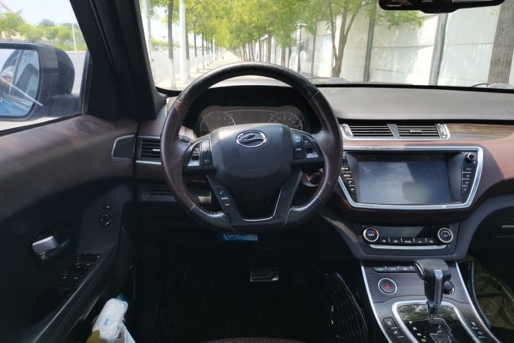 Used Land X7 2015 2.0T Panoramic Prestige Edition Steering Wheel