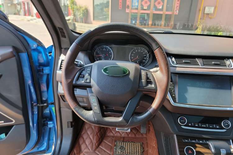 Used Land X7 2015 2.0T Panoramic Flagship Edition Steering Wheel