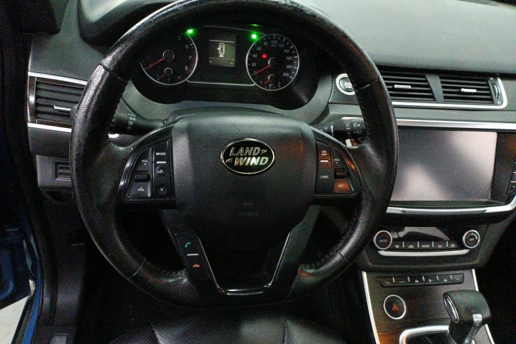 Used Land X7 2015 2.0T Panoramic Prestige Edition Steering Wheel
