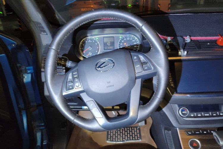 Used Land X7 2015 2.0T Panoramic Flagship Edition Steering Wheel