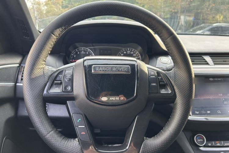 Used Land X7 2015 2.0T Panoramic Prestige Edition Steering Wheel