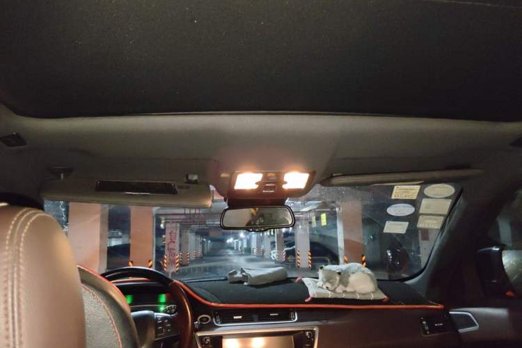 Used Land X7 2015 2.0T Panoramic Flagship Edition Headliner