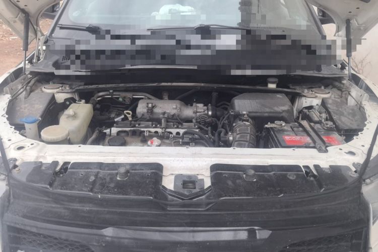 Used Land X7 2015 2.0T Panoramic Prestige Edition Engine Bay