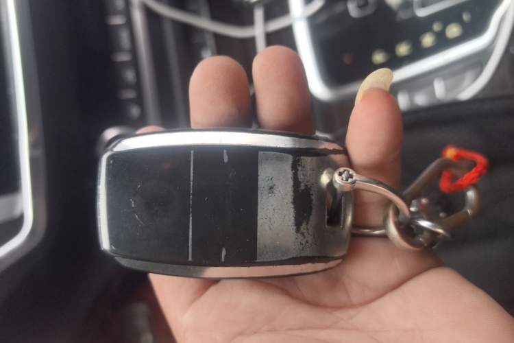Used Land X7 2015 2.0T Panoramic Prestige Edition Vehicle Key