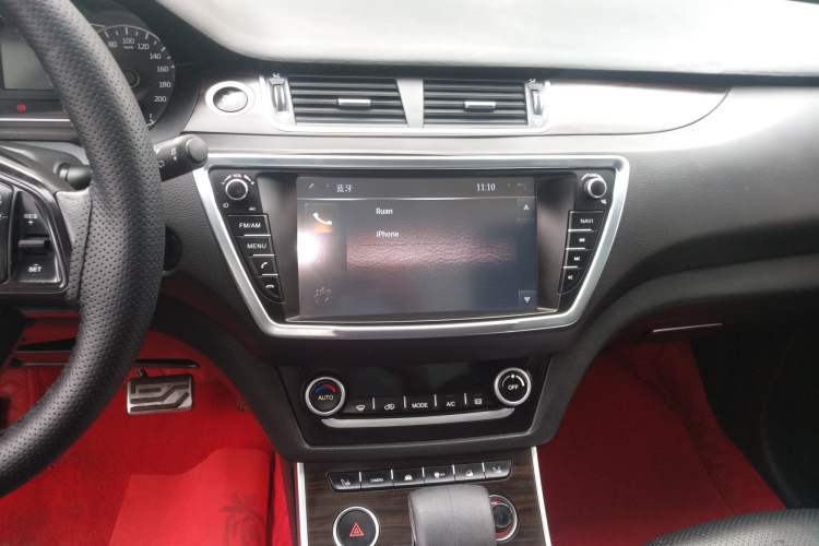 Used Land X7 2015 2.0T Panoramic Prestige Edition Audio And AC Panel