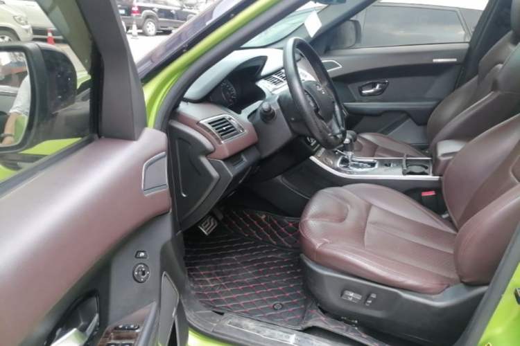 Used Land X7 2015 2.0T Panoramic Prestige Edition Driver Seat