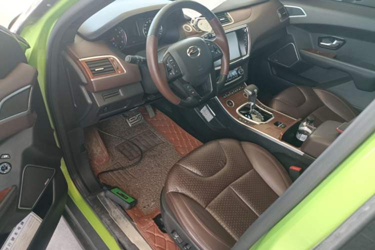 Used Land X7 2015 2.0T Panoramic Prestige Edition Driver Seat