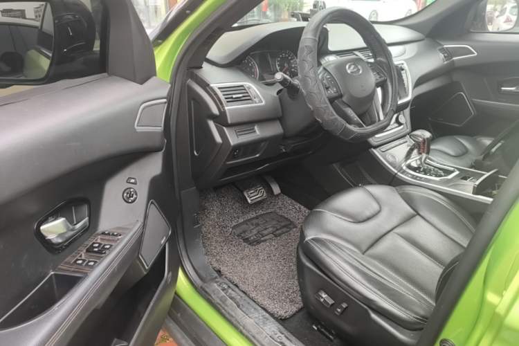 Used Land X7 2015 2.0T Panoramic Prestige Edition Driver Seat