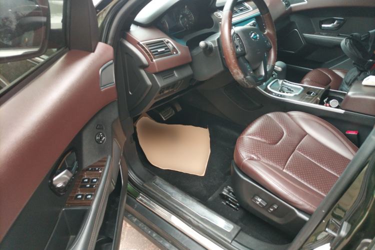 Used Land X7 2015 2.0T Panoramic Prestige Edition Driver Seat