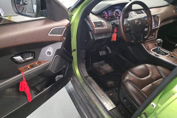 Used Land X7 2015 2.0T Panoramic Prestige Edition Driver Seat