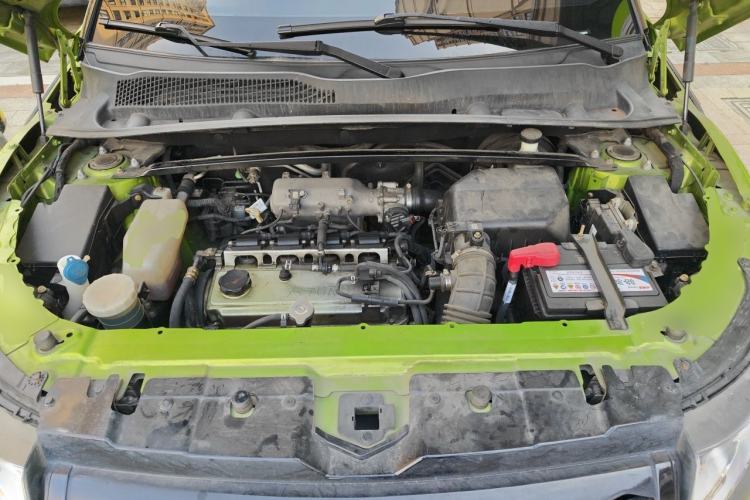 Used Land X7 2015 2.0T Panoramic Flagship Edition Engine Bay
