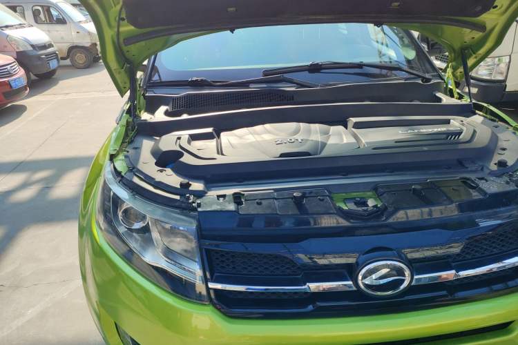 Used Land X7 2015 2.0T Panoramic Luxury Edition Engine Bay Right