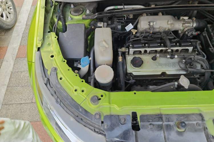 Used Land X7 2015 2.0T Panoramic Flagship Edition Engine Bay Right