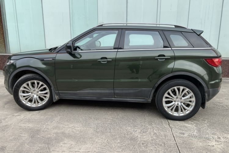 Used Land X7 2015 2.0T Panoramic Prestige Edition Exterior 1