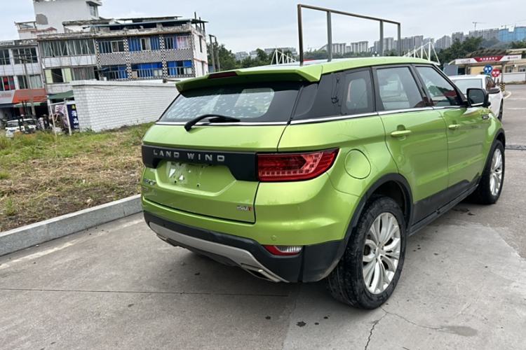 Used Land X7 2015 2.0T Panoramic Prestige Edition Exterior 4