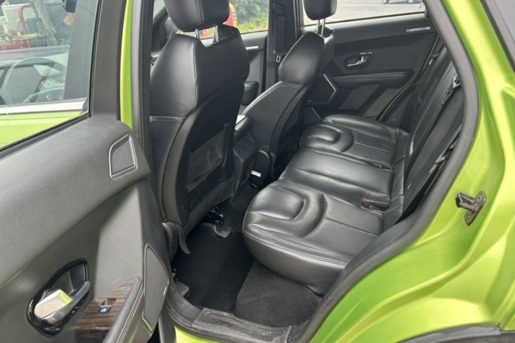 Used Land X7 2015 2.0T Panoramic Prestige Edition Exterior 6