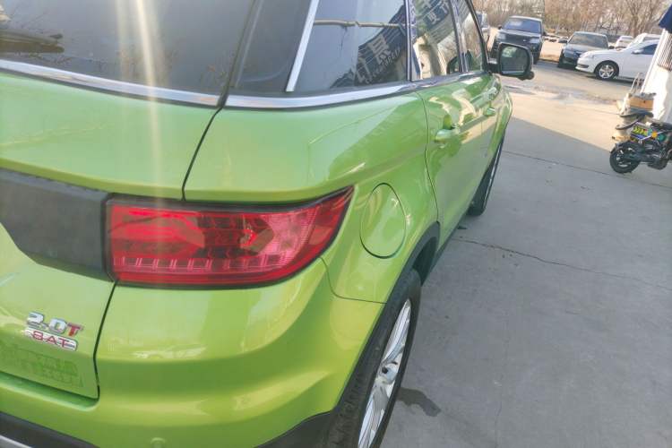 Used Land X7 2015 2.0T Panoramic Prestige Edition Exterior 6