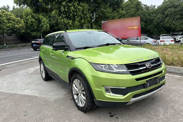 Used Land X7 2015 2.0T Panoramic Prestige Edition Exterior 9