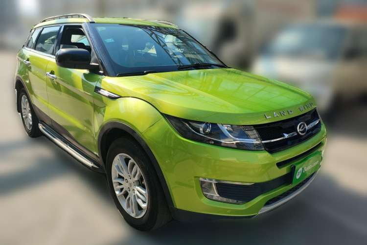 Used Land X7 2015 2.0T Panoramic Luxury Edition Front Right 45 Deg