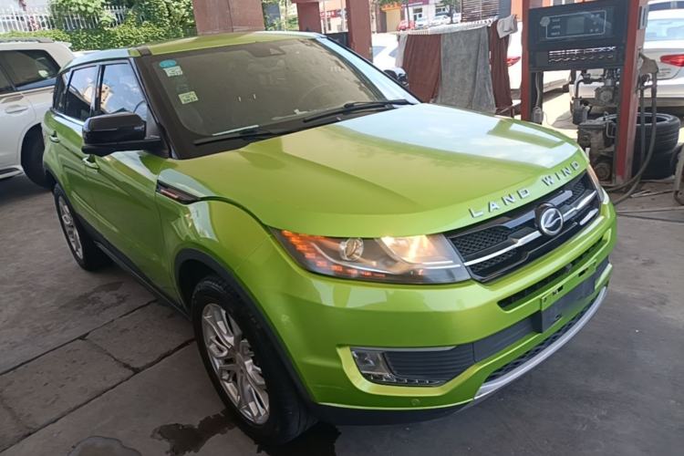 Used Land X7 2015 2.0T Panoramic Prestige Edition Front Right 45 Deg