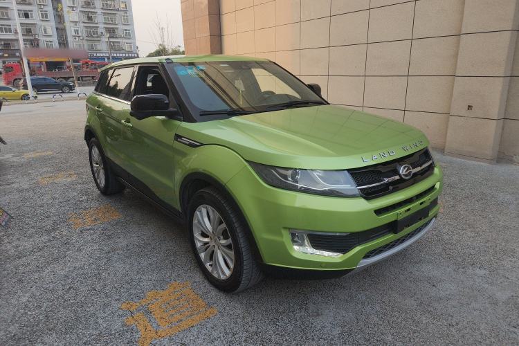 Used Land X7 2015 2.0T Panoramic Prestige Edition Front Right 45 Deg