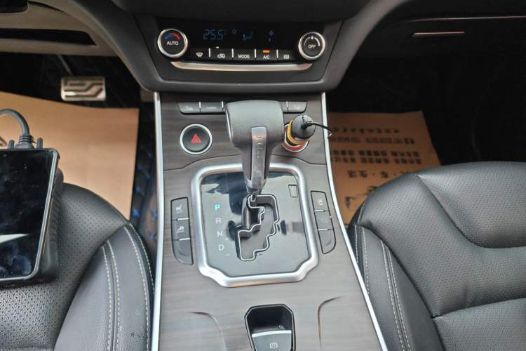 Used Land X7 2015 2.0T Panoramic Flagship Edition Gear Lever