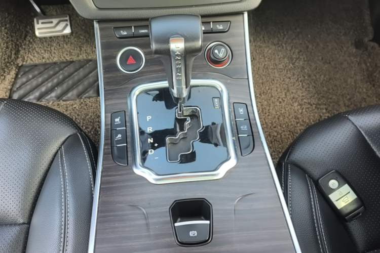 Used Land X7 2015 2.0T Panoramic Flagship Edition Gear Lever
