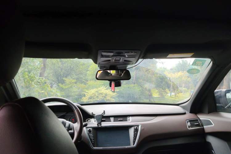 Used Land X7 2015 2.0T Panoramic Prestige Edition Headliner