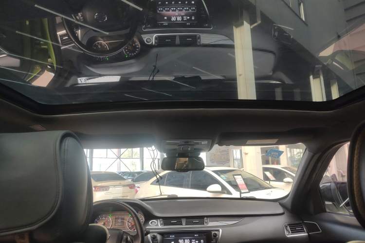 Used Land X7 2015 2.0T Panoramic Luxury Edition Headliner