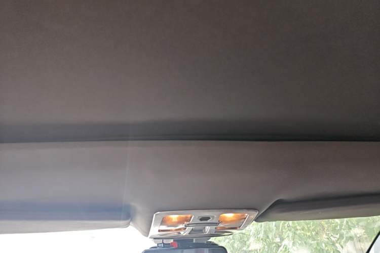 Used Land X7 2015 2.0T Panoramic Luxury Edition Headliner