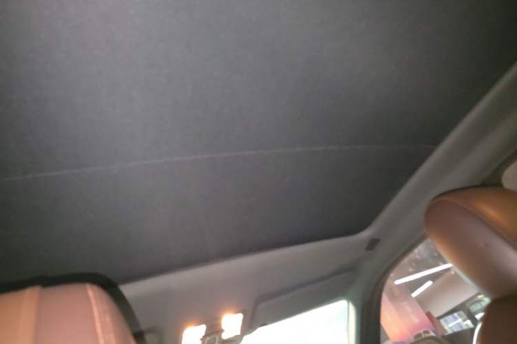Used Land X7 2015 2.0T Panoramic Prestige Edition Headliner