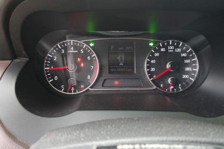Used Land X7 2015 2.0T Panoramic Prestige Edition Instrument Cluster