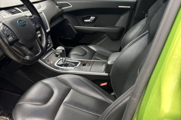 Used Land X7 2015 2.0T Panoramic Flagship Edition Interior 2