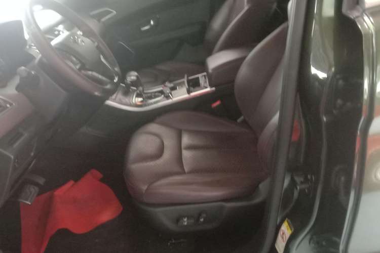 Used Land X7 2015 2.0T Panoramic Prestige Edition Left Front Seat