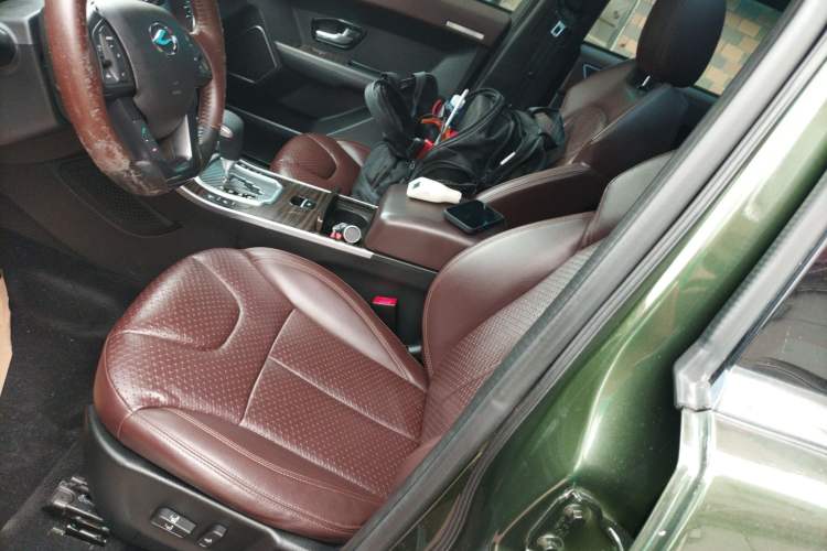 Used Land X7 2015 2.0T Panoramic Prestige Edition Left Front Seat