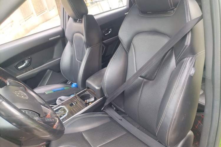 Used Land X7 2015 2.0T Panoramic Prestige Edition Left Front Seat