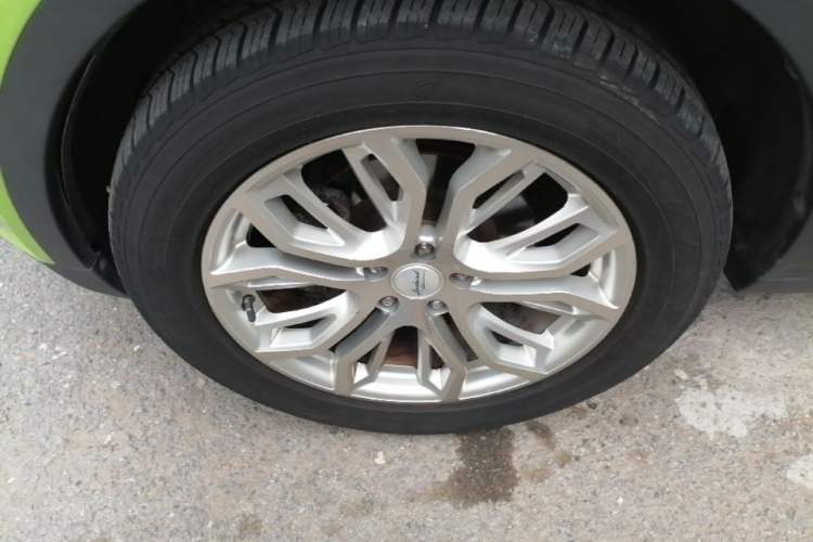 Used Land X7 2015 2.0T Panoramic Prestige Edition Left Front Wheel Hub