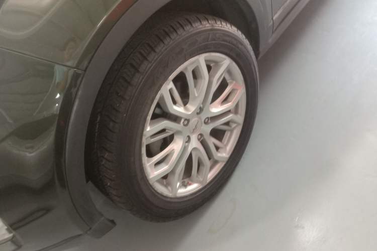 Used Land X7 2015 2.0T Panoramic Prestige Edition Left Front Wheel Hub