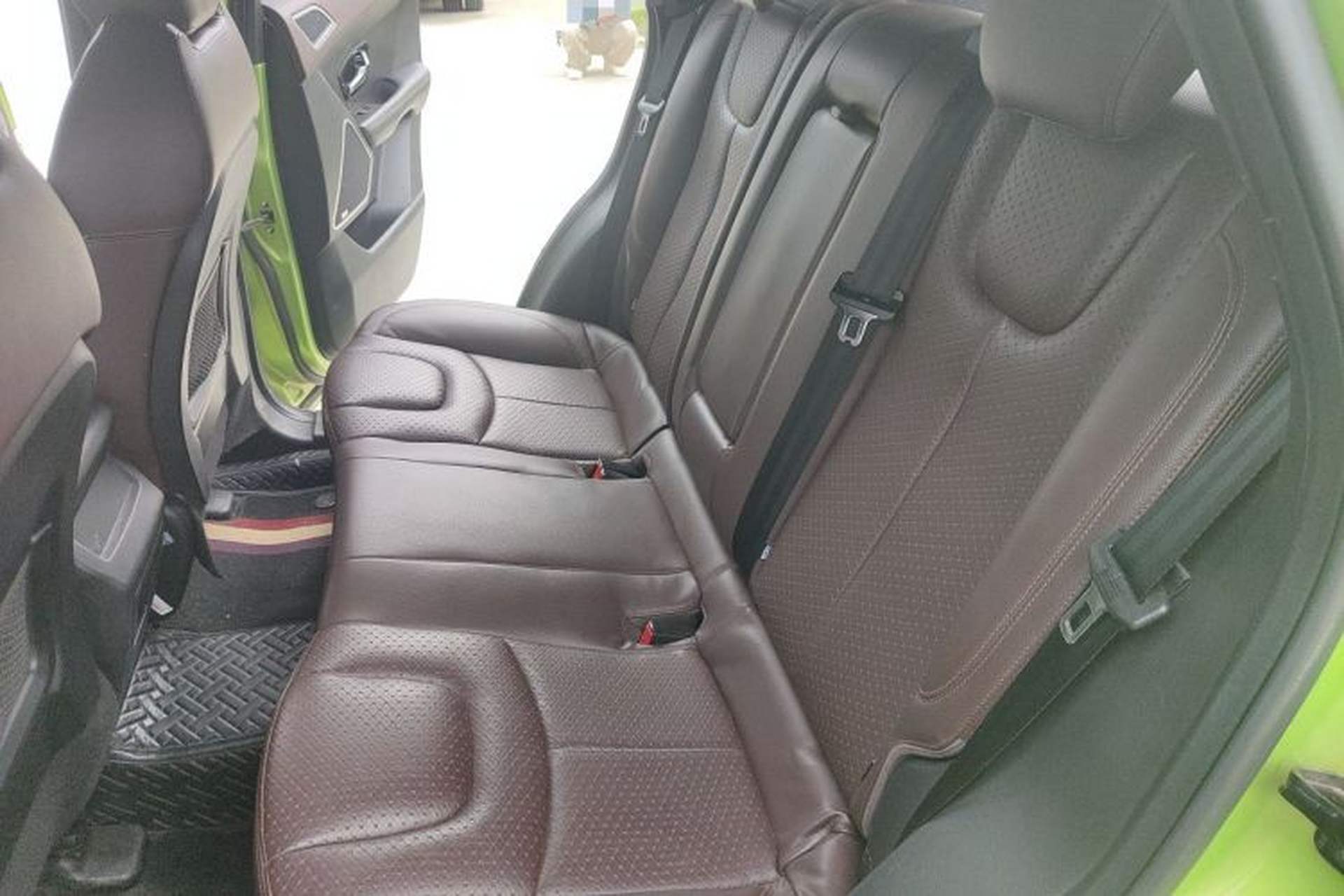 Used Land X7 2015 2.0T Panoramic Prestige Edition Left Rear Seat