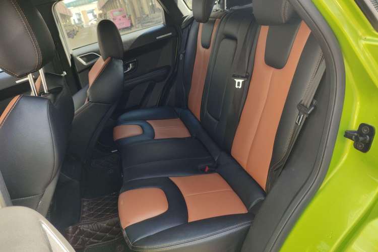 Used Land X7 2015 2.0T Panoramic Luxury Edition Left Rear Seat