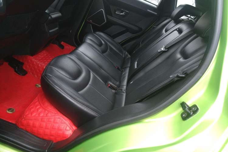 Used Land X7 2015 2.0T Panoramic Prestige Edition Left Rear Seat