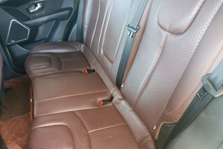 Used Land X7 2015 2.0T Panoramic Prestige Edition Left Rear Seat
