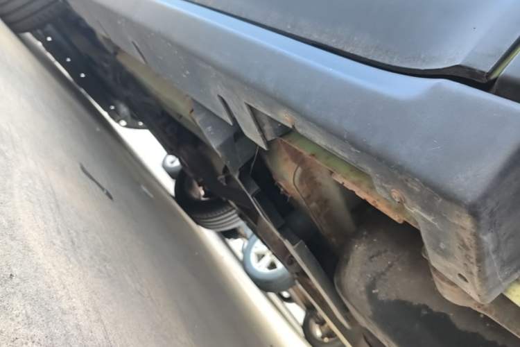 Used Land X7 2015 2.0T Panoramic Flagship Edition Left Side Sill
