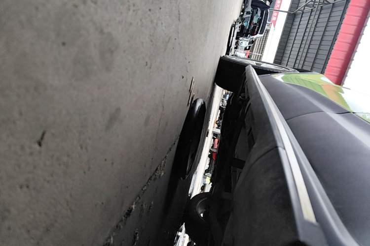 Used Land X7 2015 2.0T Panoramic Prestige Edition Left Side Sill